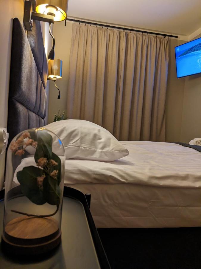 Spacious Two-Bedroom Apartment In The City Center Krakow Ngoại thất bức ảnh