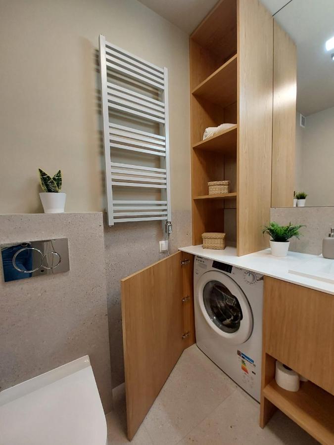 Spacious Two-Bedroom Apartment In The City Center Krakow Ngoại thất bức ảnh
